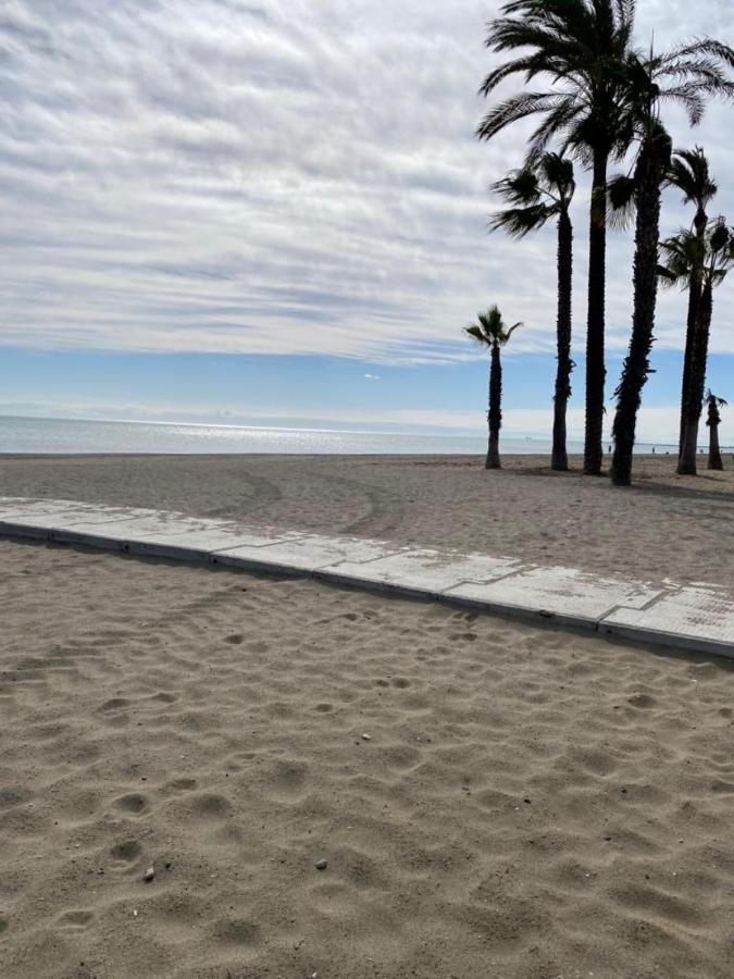 Stylish 3 Bed House 2 Bathrooms, With Patio, Roof Terrace And Communal Pool 5 Minutes Away From The Beautiful Spanish White Village Of Casares Pueblo And Only 20 Mins From The Sea Exterior foto
